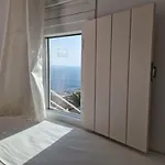 Sea View *